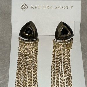 NWT
Kendra Scott
Arden Gold Convertable Statement Tassel Earrings in Black mix